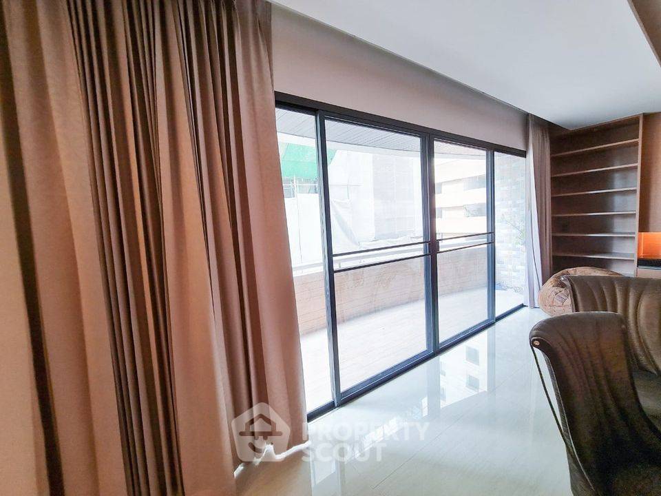 รูป คอนโด 2-ห้องนอน ที่ เลอ พรีเมีย 1 คอนโดมิเนียม ใกล้ MRT สุขุมวิท (ID 392637) - รูปที่ 5/8