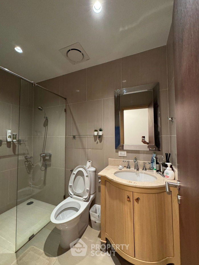 picture 3-BR Condo at The Empire Place near BTS Saint Louis (ID 1983607) - 4/19