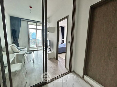 คอนโดชั้น 15 แบบ 1 ห้องนอน Rhythm Ekkamai Estate ใกล้ BTS ทองหล่อ (ID 1502481)