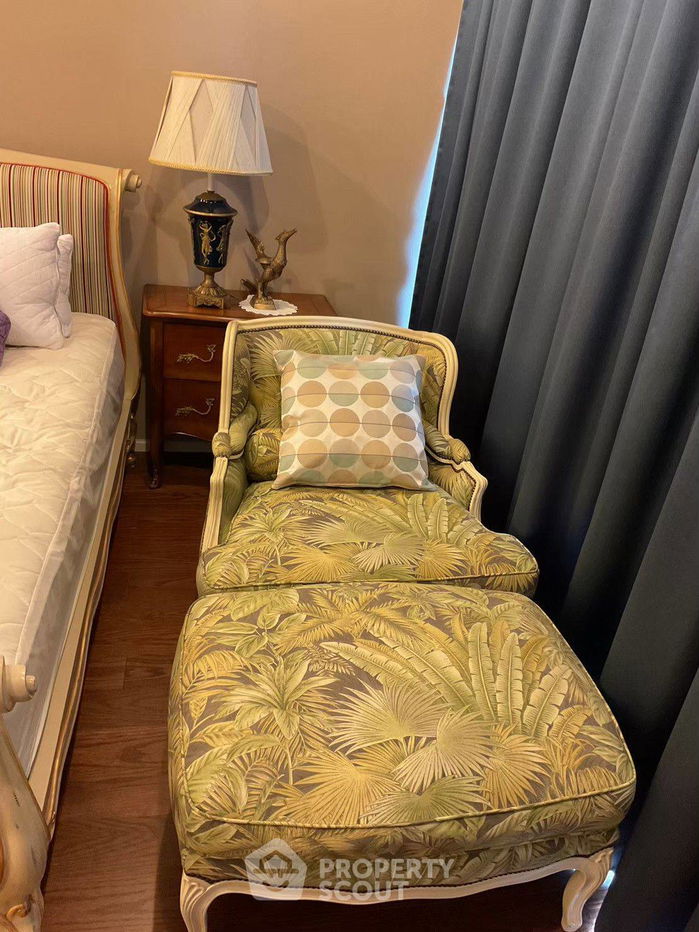 picture 2-BR Condo at Menam Residences in Wat Phraya Krai (ID 1176771) - 7/17