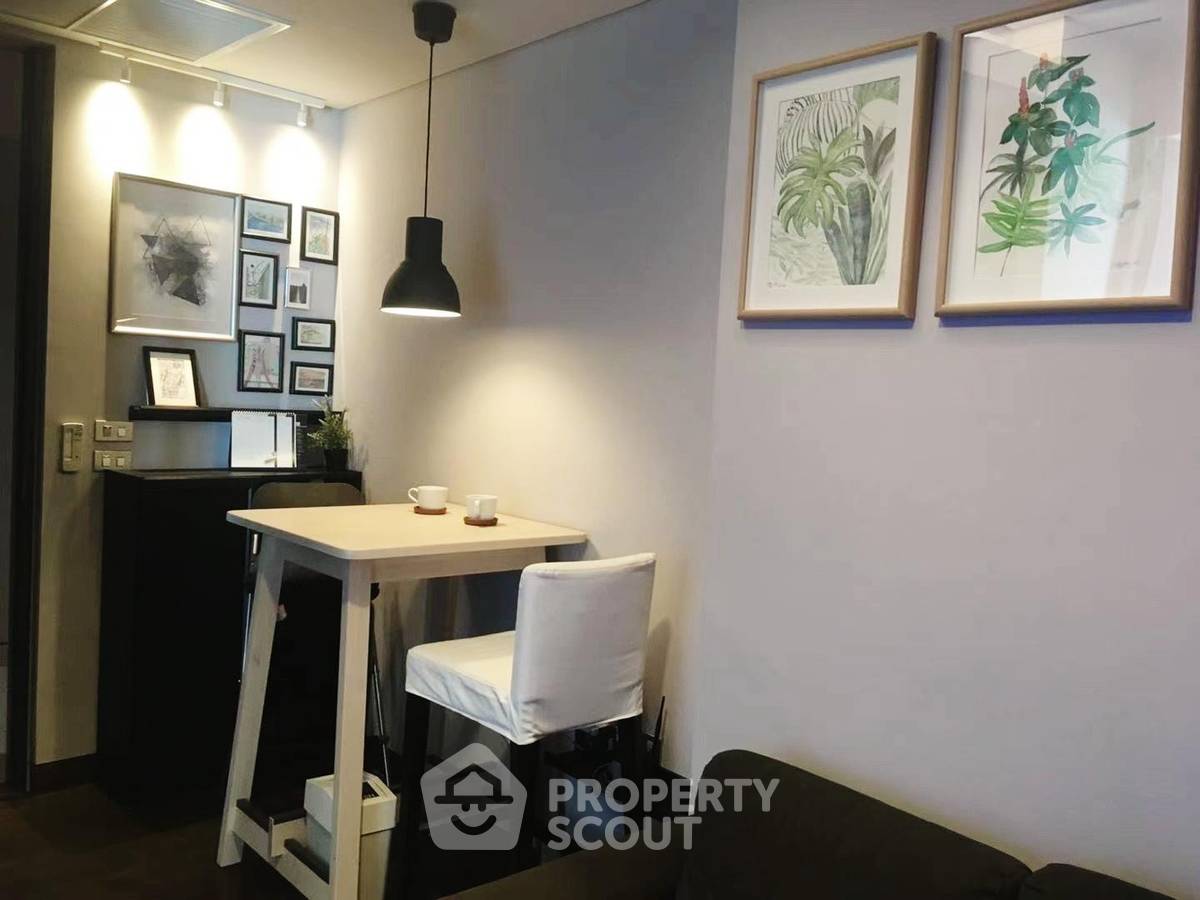 รูป คอนโด 1-ห้องนอน ที่ เดอะ ลุมพินี 24 ใกล้ BTS พร้อมพงษ์ (ID 1527285) - รูปที่ 3/5
