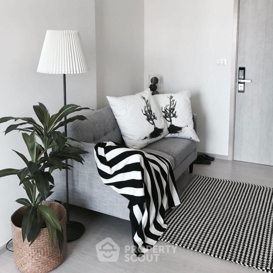 รูป คอนโด 1-ห้องนอน ที่ ริทึ่ม สุขุมวิท 36-38 ใกล้ BTS ทองหล่อ (ID 1566985) - รูปที่ 2/9