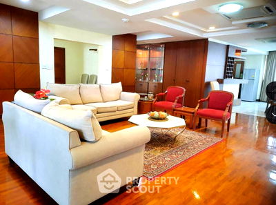 คอนโด เขตคลองเตย : คอนโด 3-ห้องนอน ที่ เพรสซิเดนท์ ปาร์ค คอนโดมิเนี่ยม ใกล้ MRT ศูนย์การประชุมแห่งชาติสิริกิติ์ (ID 2076974)