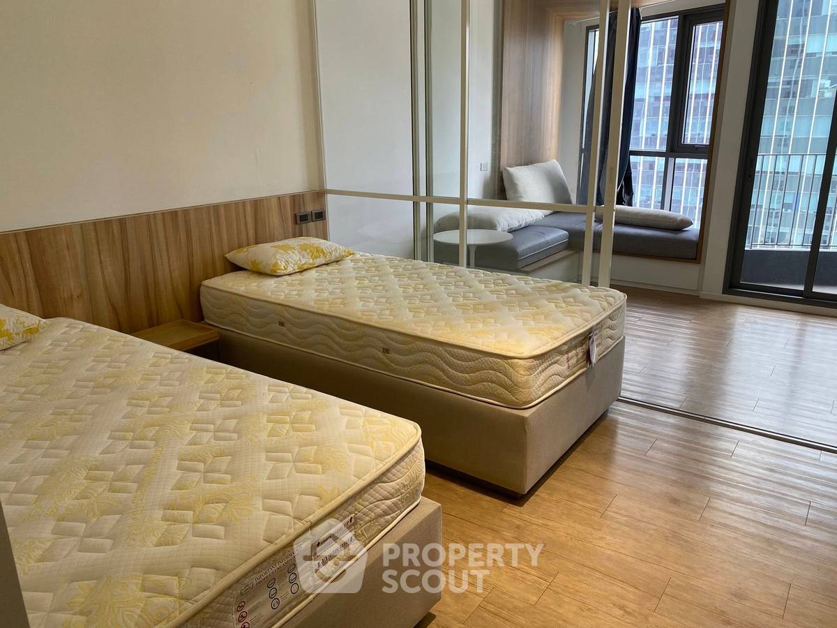 picture 1-BR Condo at Triple Y Residence Samyan near MRT Sam Yan (ID 2155724) - 4/9