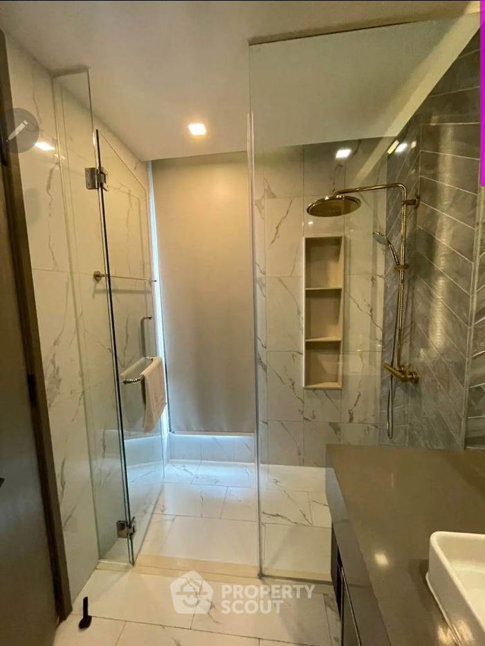 รูป คอนโด 3-ห้องนอน ที่ มีลเลอร์ สุขุมวิท 40 ใกล้ BTS เอกมัย (ID 2012500) - รูปที่ 8/8
