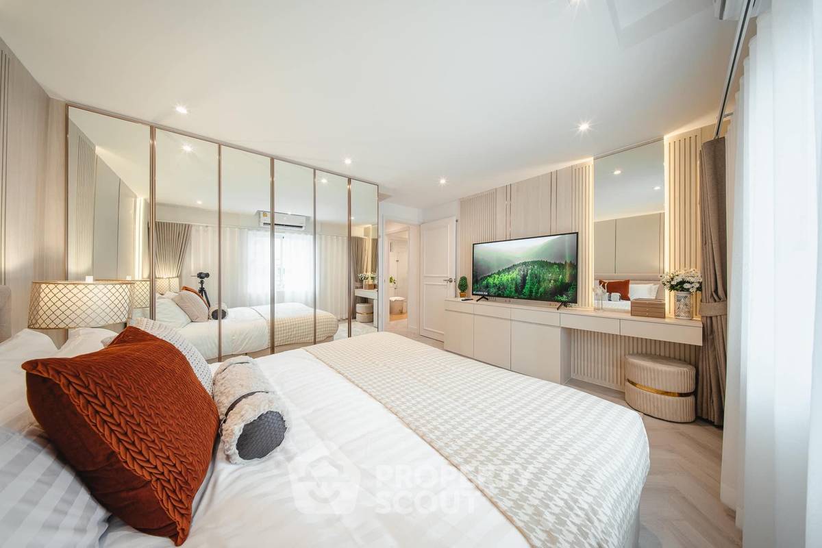 picture 3-BR Condo at Fortune Condotown Condominium in Chong Nonsi (ID 1538059) - 5/30