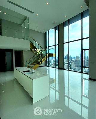 Condos for sale : 4-BR Condo at Q1 Sukhumvit near BTS Nana (ID 868792)