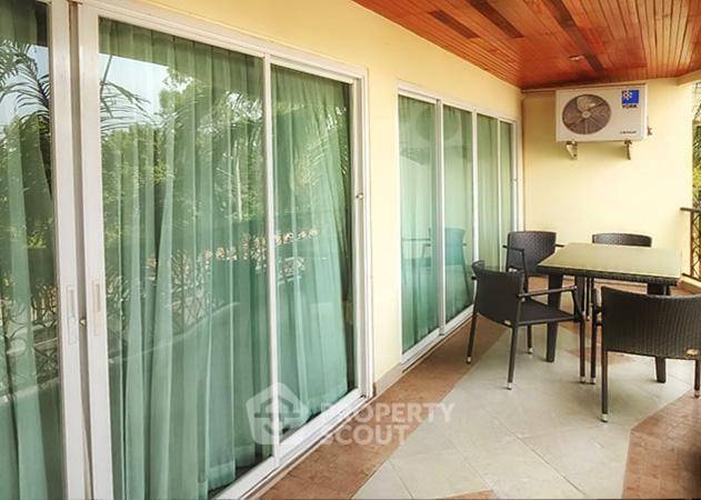picture 1-BR Condo at The Residence Jomtien Beach close to Pattaya South (ID 1556667) - 8/16