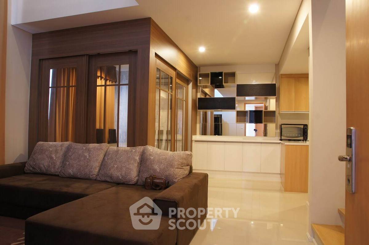รูป คอนโด 1-ห้องนอน ที่ วิลล่า อโศก ใกล้ MRT เพชรบุรี (ID 888879) - รูปที่ 1/11