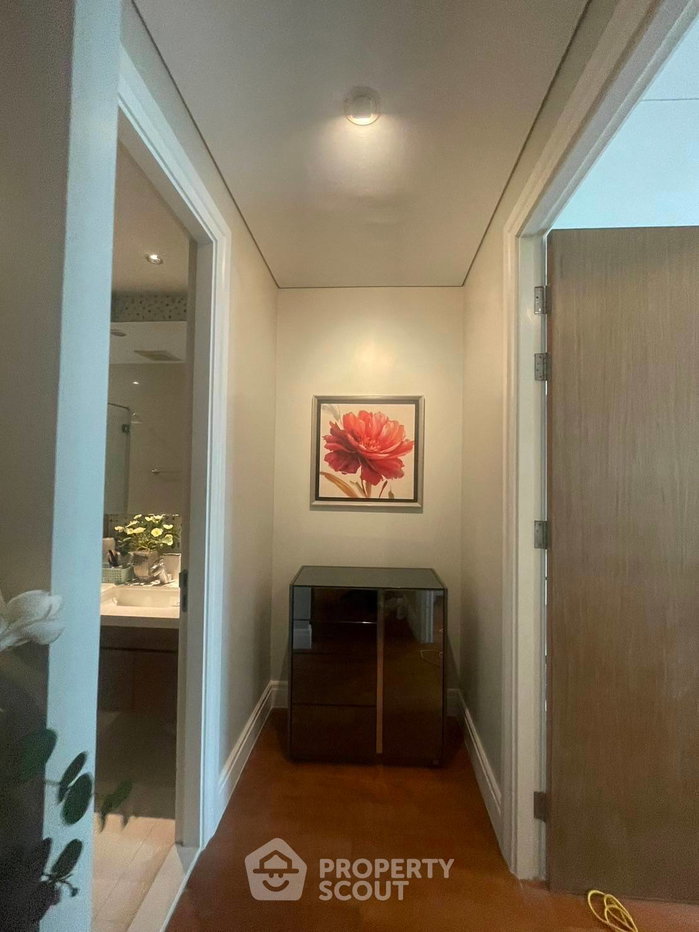 picture 15th-Floor 1-BR At Bright Sukhumvit 24 Condominium Near BTS Phrom Phong (ID 2111877) - 7/17