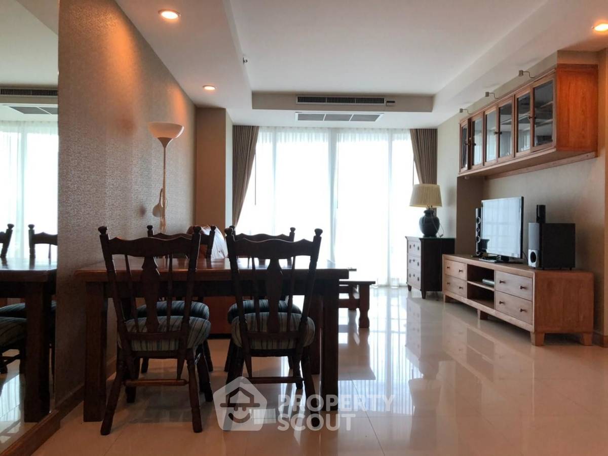 picture 1-BR Condo at The Rajdamri near BTS Ratchadamri (ID 2088978) - 4/13