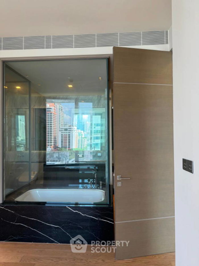 picture 1-BR Condo at Saladaeng One near MRT Si Lom (ID 1903088) - 3/8