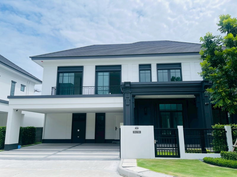 ขายบ้านเดี่ยว : ขายบ้านเดี่ยวพร้อมโอน แปลงมุม 340 ตรม. สวยมาก!