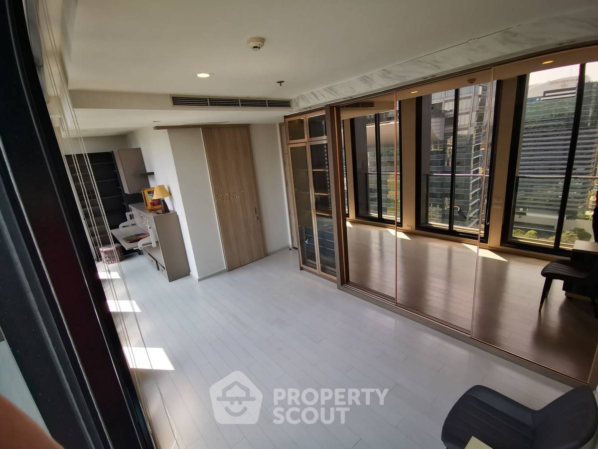 picture 2-BR Condo at Noble Ploenchit near BTS Phloen Chit (ID 748071) - 16/35