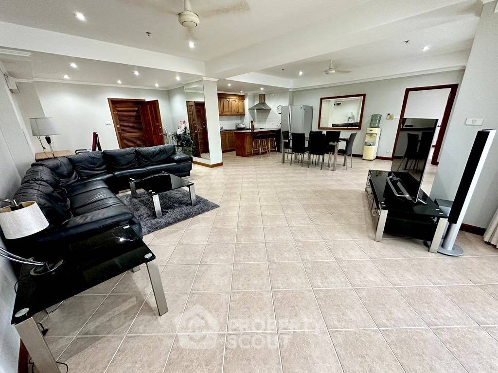 picture 2-BR Condo at View Talay 2 Condominium Jomtien close to Pattaya South (ID 2097605) - 8/22