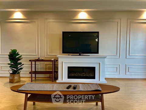 3-BR Condo at Noble Remix near BTS Thong Lor (ID 2096947)