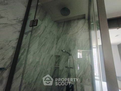 คอนโด 1-ห้องนอน ที่ ศาลาแดง วัน ใกล้ MRT สีลม (ID 2186749)