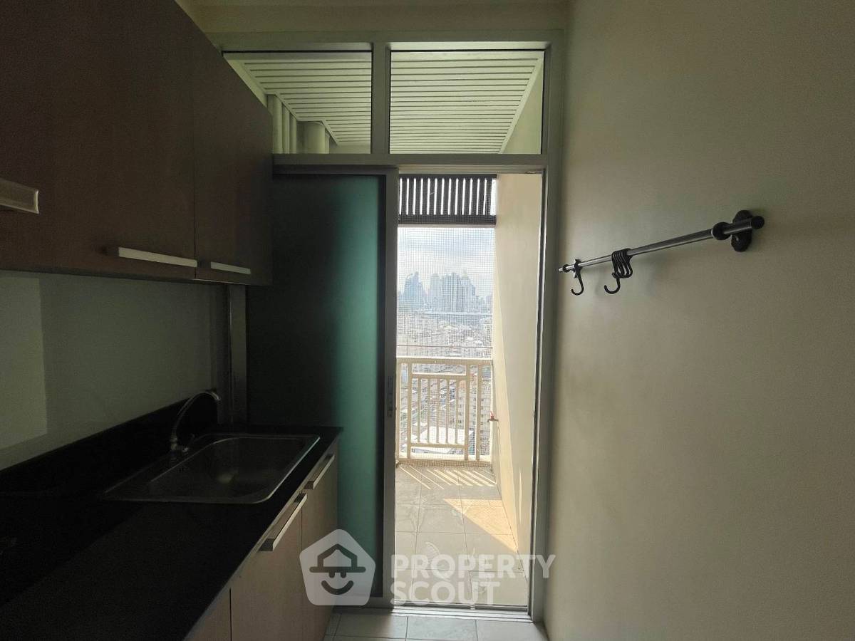 picture 2-BR Condo at Chewathai Ratchaprarop near BTS Victory Monument (ID 597644) - 13/15