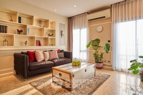 2-BR Condo at The Crest Sukhumvit 34 near BTS Thong Lor (ID 2083532)