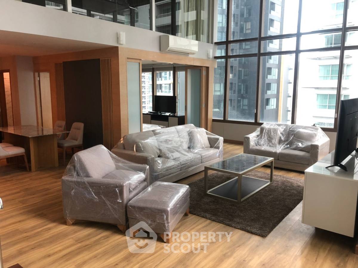 รูป ดูเพล็กซ์ 2-ห้องนอน ที่ ดิ เอ็มโพริโอ เพลส ใกล้ BTS พร้อมพงษ์ (ID 469363) - รูปที่ 1/16