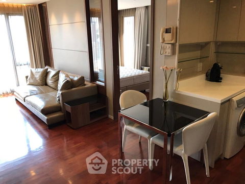 1-BR Condo at Noble 09 Ruamrudee near BTS Phloen Chit (ID 512719)