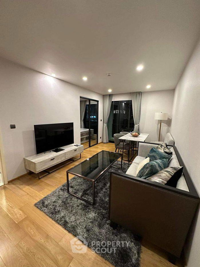 picture 2-BR Condo at Na Vara Residence near BTS Chit Lom (ID 1176673) - 1/9