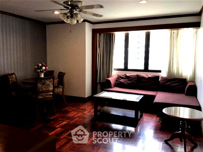 Condos for sale : 2-BR Condo at Omni Tower near BTS Nana (ID 556550)