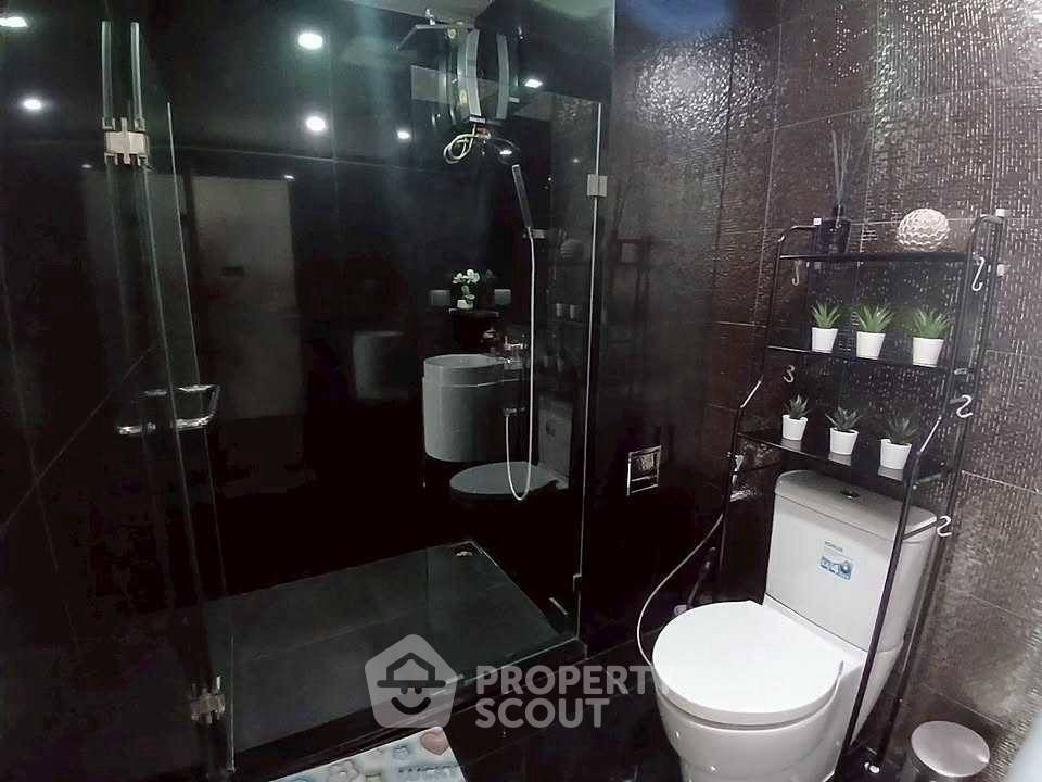 picture 2-BR Condo at Rhythm Sukhumvit 36-38 near BTS Thong Lor (ID 2085582) - 20/20