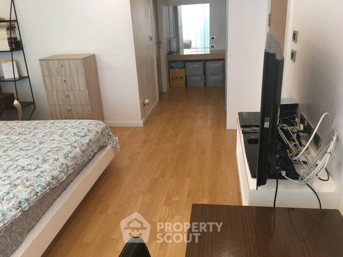 picture 2-BR Condo at Sunset Boulevard Residence close to Phratamnak (ID 2056069) - 6/10