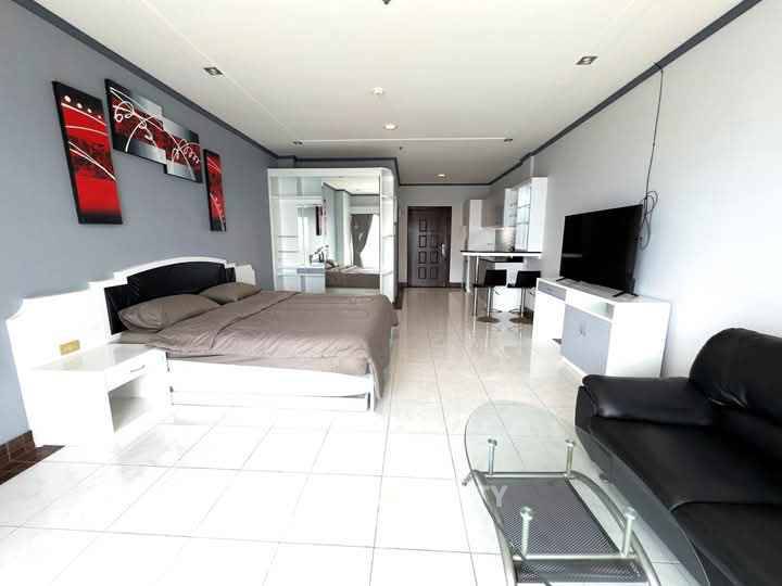 picture Studio Condo at View Talay 8 Condominium Jomtien close to Jomtien Beach (ID 2123961) - 6/13