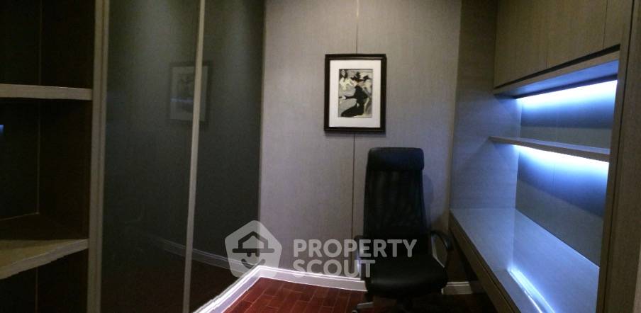 picture 3-BR Condo at Athenee Residence near BTS Phloen Chit (ID 2129547) - 7/8