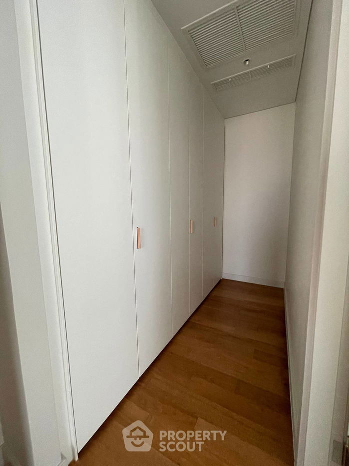 picture 2-BR Condo at Sindhorn Residence near BTS Ratchadamri (ID 513408) - 6/11