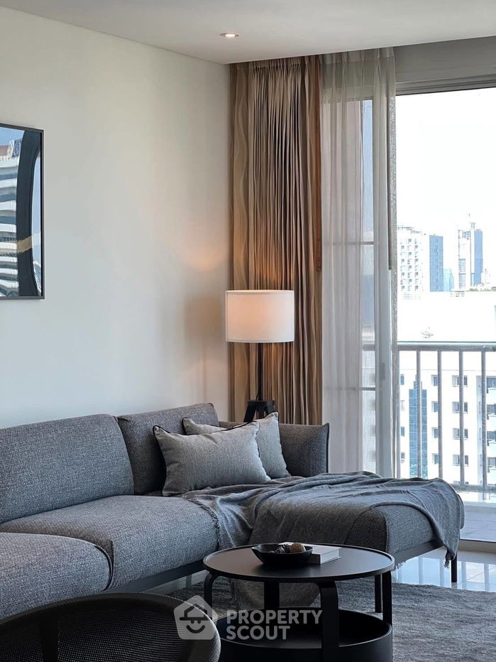 picture 2-BR Condo at Fullerton Sukhumvit near BTS Ekkamai (ID 1902501) - 5/20
