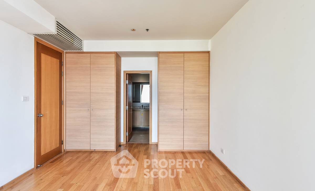 picture 2-BR Condo at The Empire Place near BTS Saint Louis (ID 1940765) - 11/14