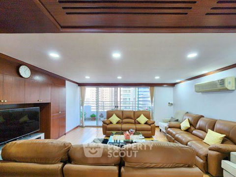 3-BR Condo at Wattana Heights near MRT Sukhumvit (ID 2005446)