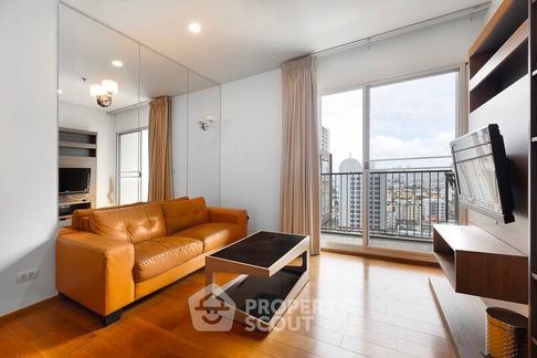 1-BR Condo at Hive Taksin near BTS Wongwian Yai (ID 1778573)