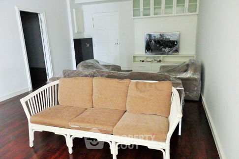 3-BR Condo at Baan Suanpetch Condominium near BTS Phrom Phong (ID 549474)