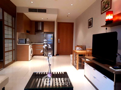 Condos for sale : 1-BR Condo at The Emporio Place near BTS Phrom Phong (ID 564708)