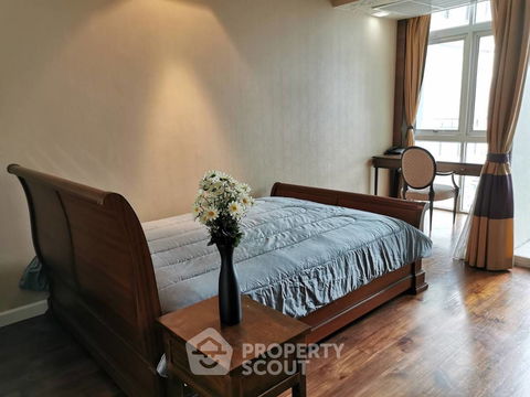 Studio Condo at Nusasiri Grand Condominium near BTS Ekkamai (ID 644794)