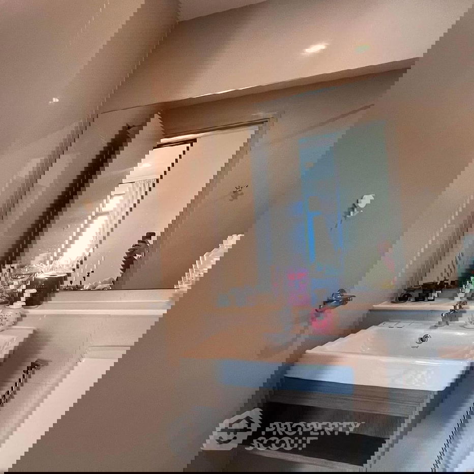 picture 1-BR Condo at Aspire Asoke-Ratchada near MRT Phra Ram 9 (ID 2008771) - 12/19