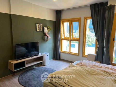 Studio Condo at The Base Sukhumvit 50 near BTS On Nut (ID 2080361)