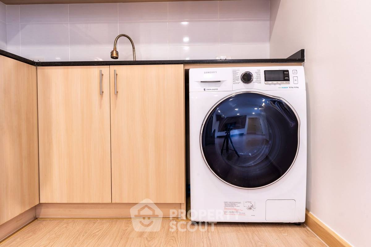 picture 2-BR Condo at 39 Suites near BTS Phrom Phong (ID 1479309) - 8/19