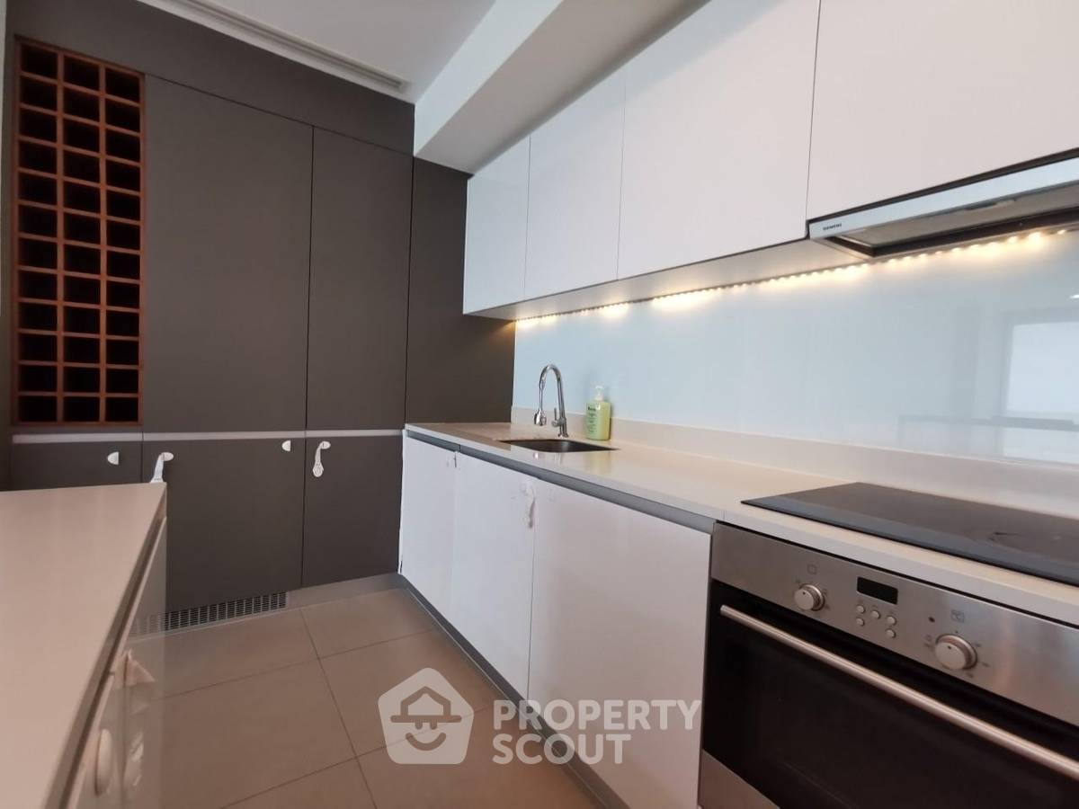 รูป คอนโด 3-ห้องนอน ที่ เดอะ ริเวอร์ คอนโดมิเนียม ใกล้ BTS สะพานตากสิน (ID 621117) - รูปที่ 4/13