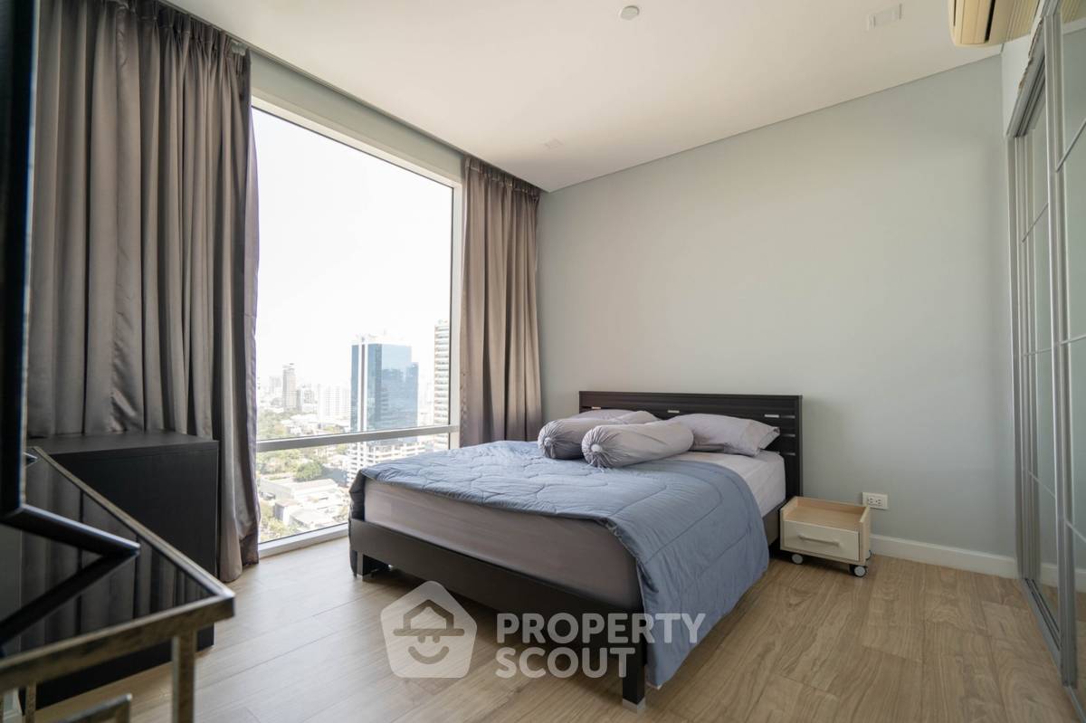 picture 3-BR Condo at Fullerton Sukhumvit near BTS Ekkamai (ID 514967) - 9/13