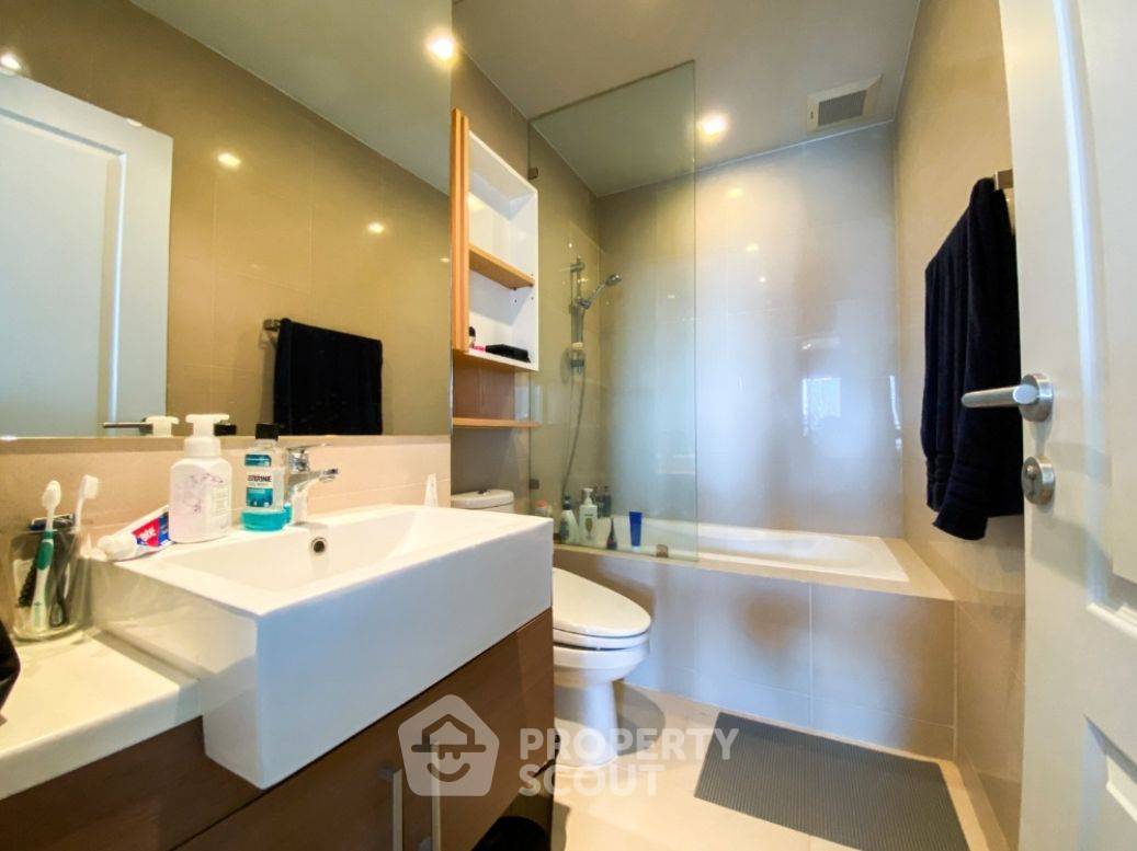 picture 1-BR Condo at Noble Refine Prompong near BTS Phrom Phong (ID 1316488) - 5/12