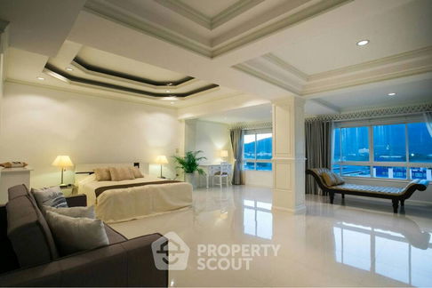 3-BR Condo at Hill Side Condominium 3 close to Nimmanhaemin (ID 1505923)