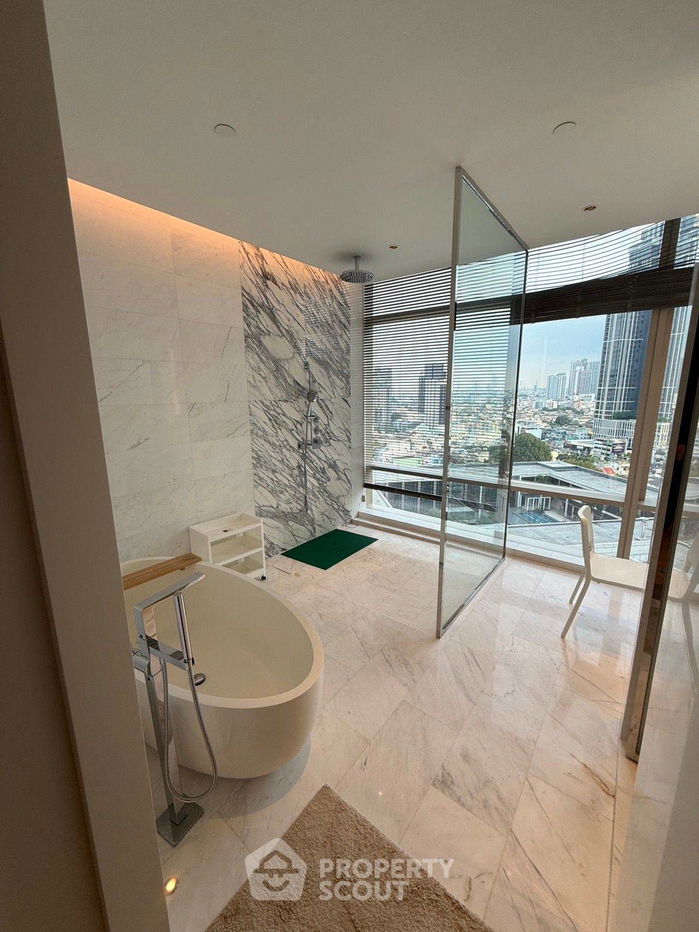 picture 3-BR Condo at Four Seasons Private Residences Bangkok near BTS Saphan Taksin (ID 1889349) - 17/24