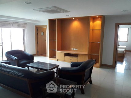รูปภาพ คอนโด 3-ห้องนอน ที่ รอยัล คาสเซอร์ สุขุมวิท ใกล้ BTS พร้อมพงษ์ (ID 886668)
