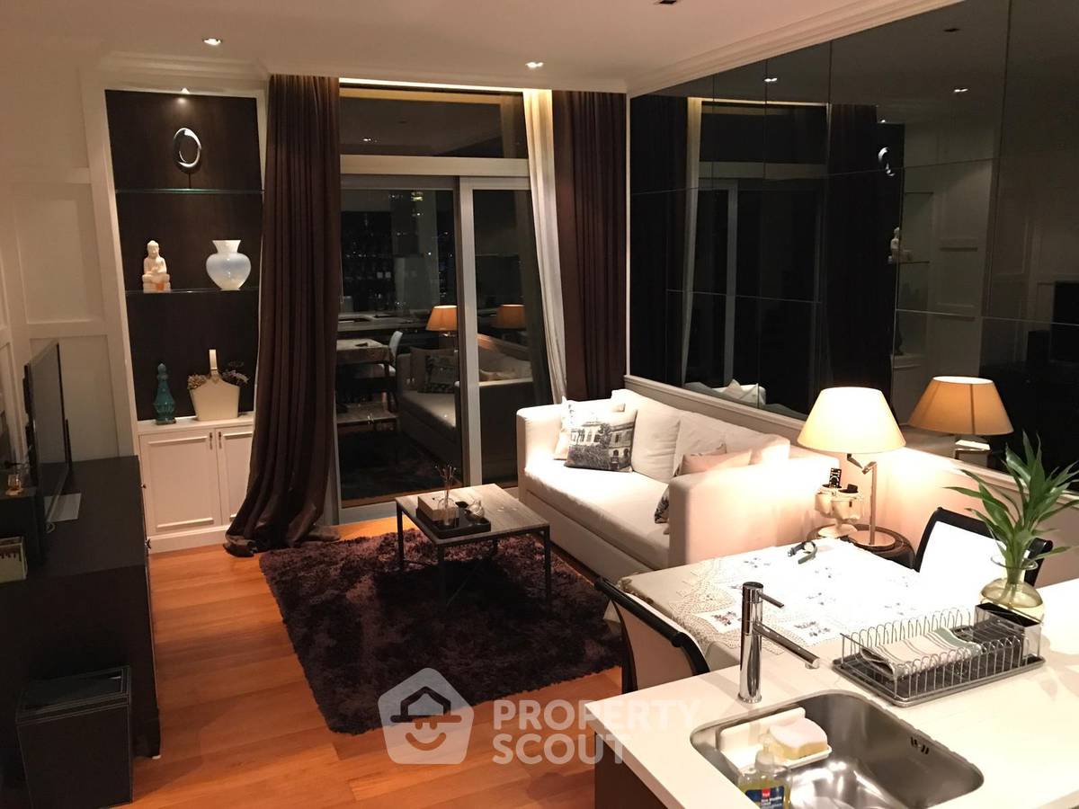 1-BR Condo At Oriental Residence, 26th Floor, 56 Sqm, BTS Phloen Chit (ID 1833827)