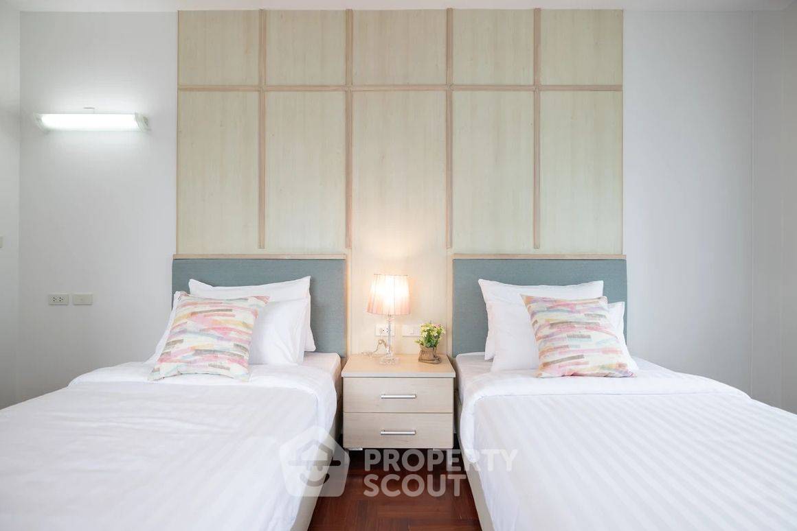 picture 4-BR Condo at The Grand Sethiwan near BTS Phrom Phong (ID 1238456) - 10/25